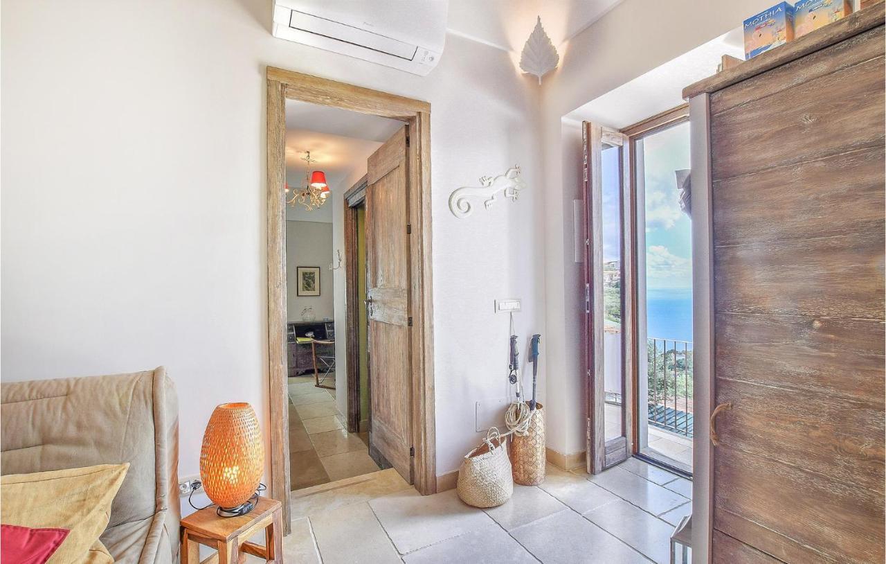 Cozy Apartment In มัสซาลูเบรนเซ ภายนอก รูปภาพ